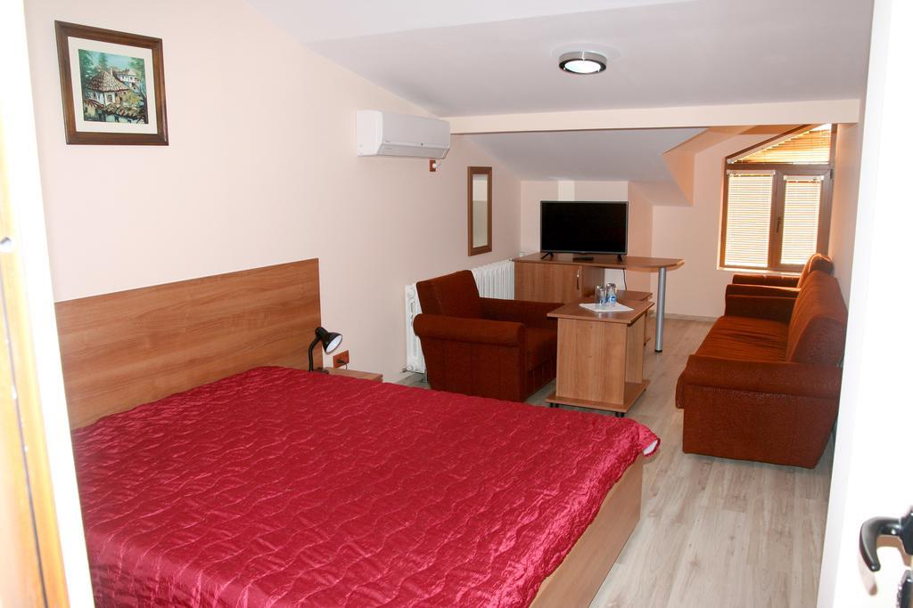 Interrum Hotel Razgrad Номер фото