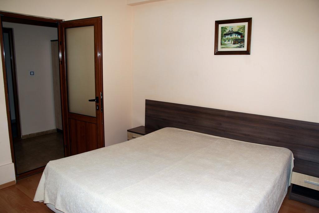 Interrum Hotel Razgrad Номер фото