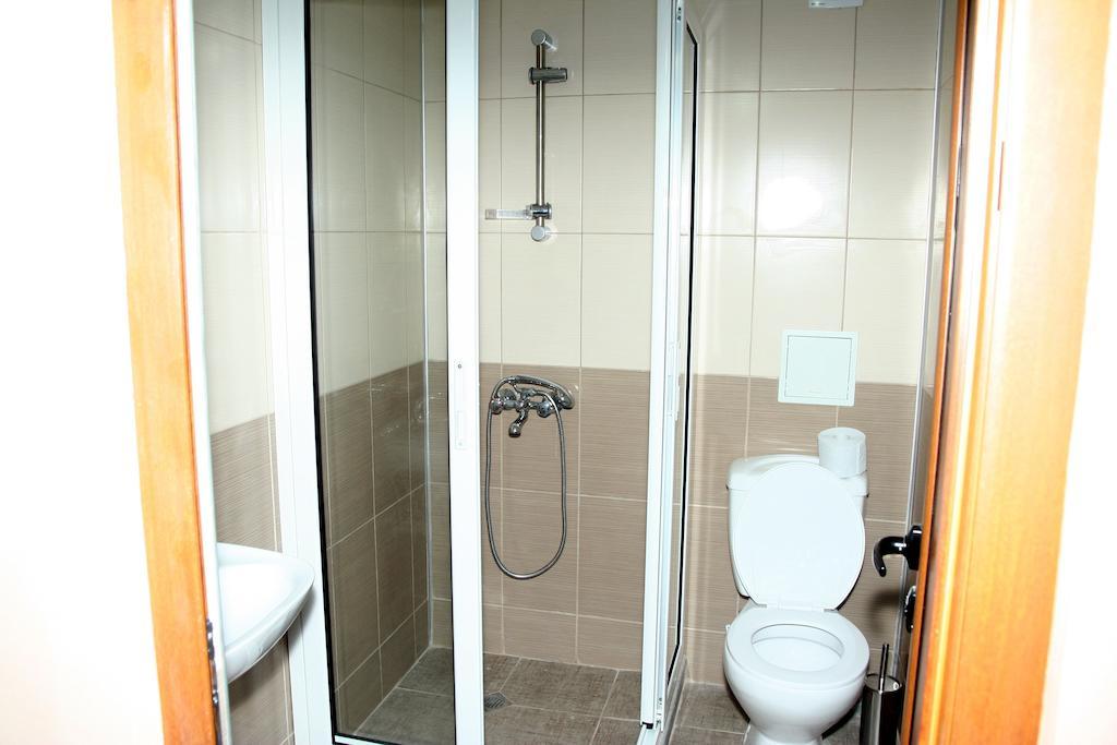 Interrum Hotel Razgrad Экстерьер фото